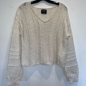 Cream Abercrombie & Fitch Sweater